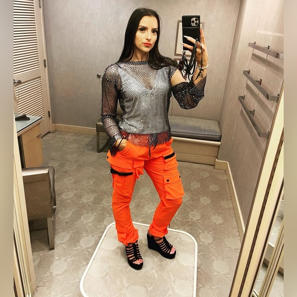 Meet your Posher, Kelly - Picture 3 of 5